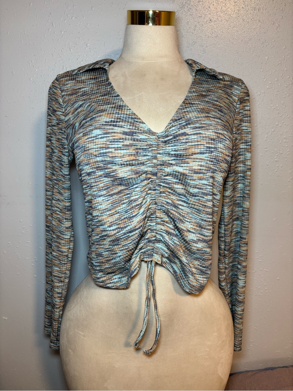 Ruched V-Neck Long Sleeve Top in Blue and Brown Mix